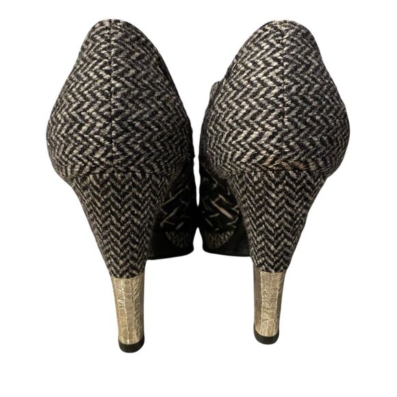 CHANEL Booties Wool Tweed Lace Up Heeled EU 37 Old Money Luxury Italy G27462 - Picture 2 of 14
